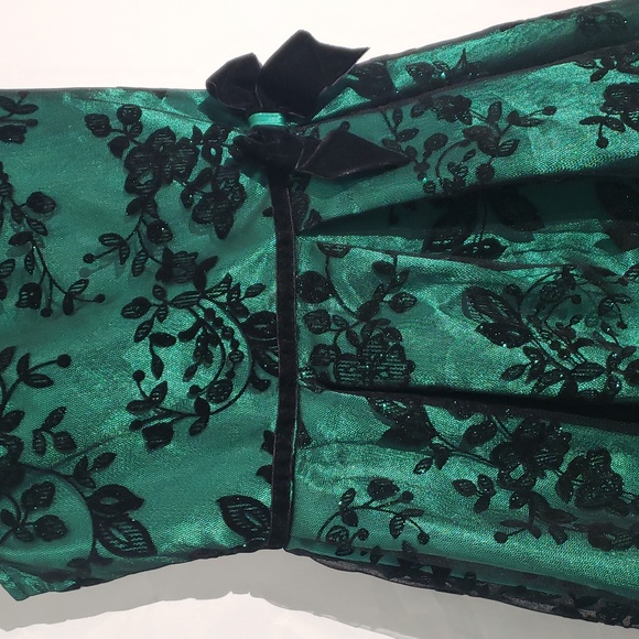 Girl' Elegant Green and Black Holiday Party Dress Size 10 Tulle Petticoat - Picture 5 of 16